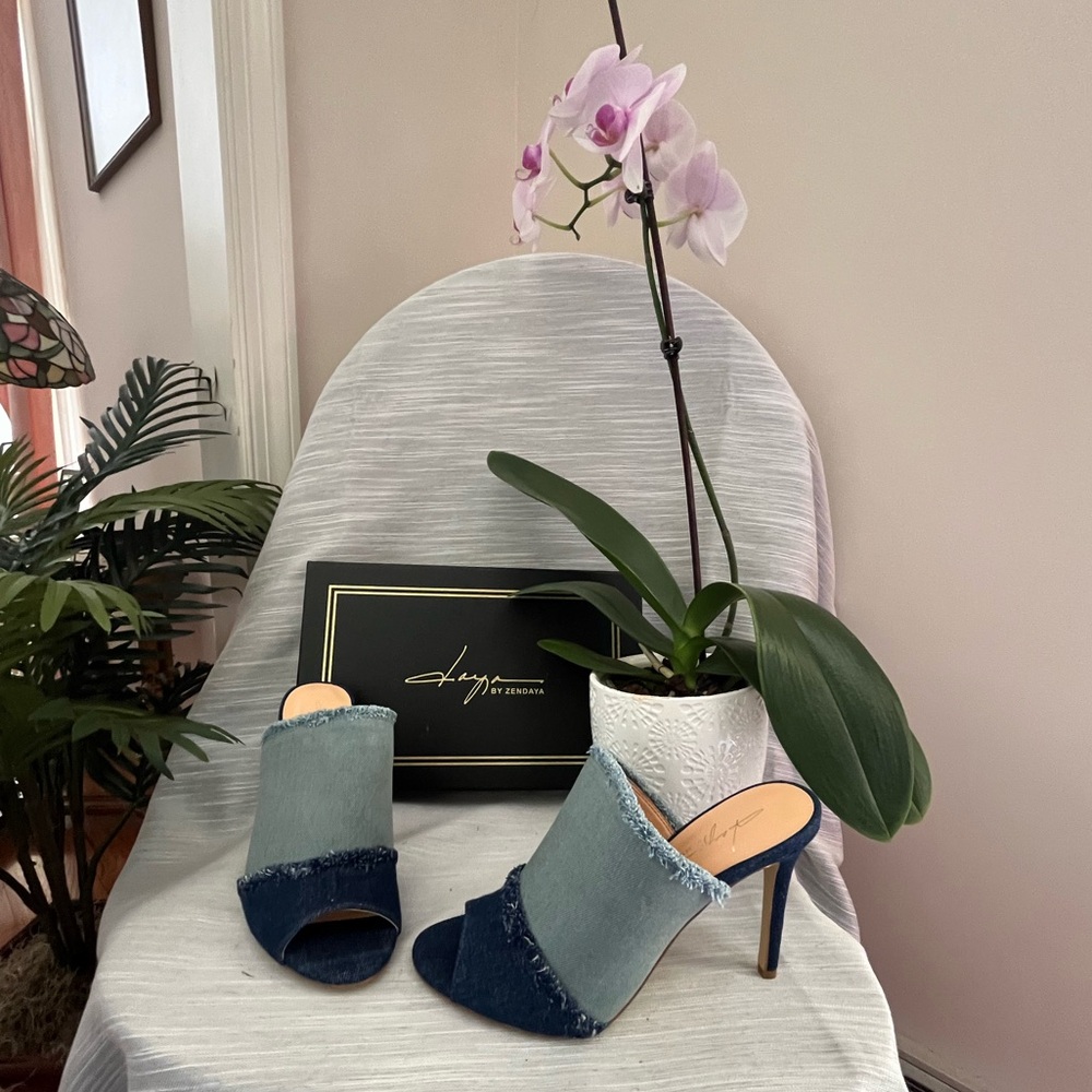 Daya by Zendaya Denim Ombré Heeled Sandals- Sz 8